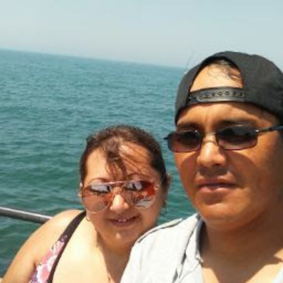 Meet your Posher, Cesar g - Picture 1 of 1